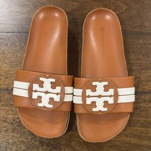 Tory Burch Tan and Cream Logo Slides